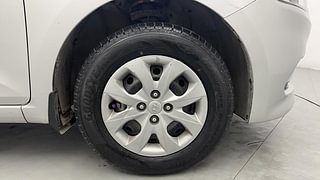 Used 2017 Hyundai Elite i20 [2014-2018] Sportz 1.2 Petrol Manual tyres RIGHT FRONT TYRE RIM VIEW