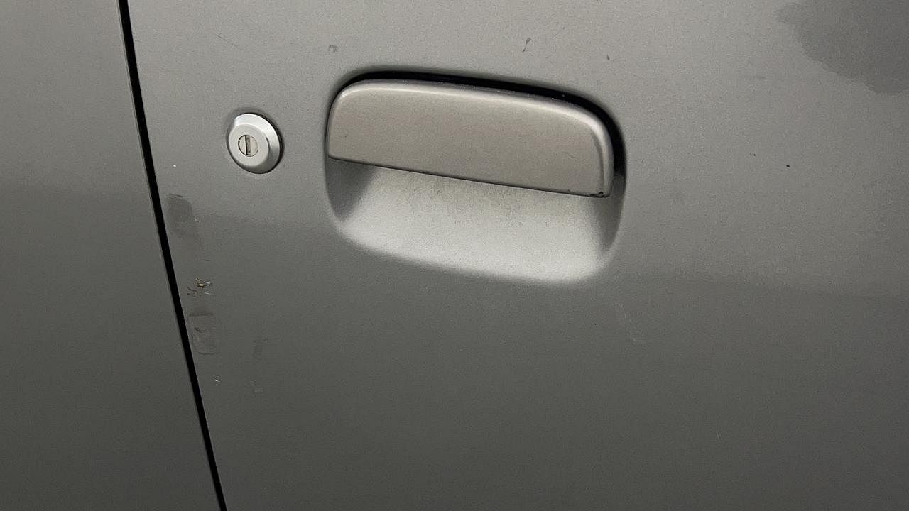 Used 2015 Maruti Suzuki Wagon R 1.0 [2010-2019] VXi Petrol Manual dents MINOR SCRATCH