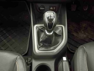 Used 2017 Hyundai Creta [2015-2018] 1.6 SX (O) Diesel Manual interior GEAR  KNOB VIEW