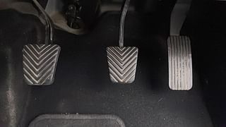 Used 2018 Hyundai Verna [2017-2020] 1.6 CRDI SX (O) Diesel Manual interior PEDALS VIEW