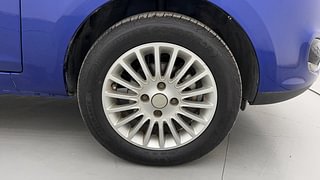 Used 2015 Tata Zest [2014-2019] XTA Diesel Diesel Automatic tyres RIGHT FRONT TYRE RIM VIEW