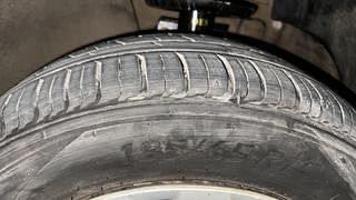Used 2013 Volkswagen Polo [2010-2014] Comfortline 1.2L (P) Petrol Manual tyres LEFT FRONT TYRE TREAD VIEW