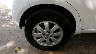 Used 2015 Maruti Suzuki Ritz [2012-2017] Zxi Petrol Manual tyres RIGHT REAR TYRE RIM VIEW