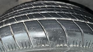 Used 2014 Nissan Sunny [2011-2014] XV Petrol Manual tyres RIGHT FRONT TYRE TREAD VIEW