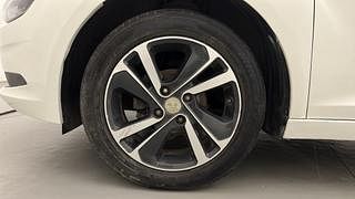 Used 2020 Tata Altroz XZ 1.2 Petrol Manual tyres LEFT FRONT TYRE RIM VIEW