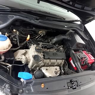 Used 2012 Volkswagen Polo [2010-2014] Comfortline 1.2L (P) Petrol Manual engine ENGINE RIGHT SIDE VIEW