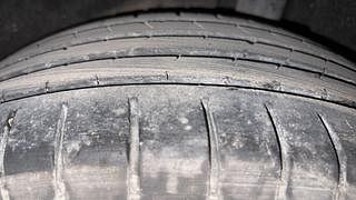 Used 2016 Maruti Suzuki Baleno [2015-2019] Alpha Petrol Petrol Manual tyres LEFT REAR TYRE TREAD VIEW