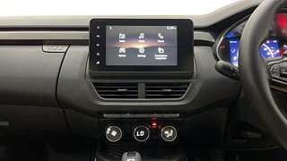 Used 2022 Renault Kiger RXZ Turbo CVT Dual Tone Petrol Automatic interior MUSIC SYSTEM & AC CONTROL VIEW