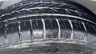 Used 2014 Hyundai Grand i10 [2013-2017] Magna 1.2 Kappa VTVT Petrol Manual tyres LEFT FRONT TYRE TREAD VIEW