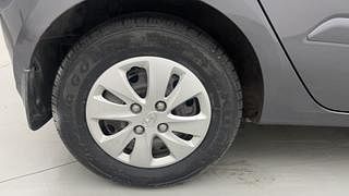 Used 2011 Hyundai i10 [2010-2016] Sportz 1.2 Petrol Petrol Manual tyres RIGHT REAR TYRE RIM VIEW