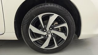 Used 2022 Toyota Glanza V AMT Petrol Automatic tyres RIGHT FRONT TYRE RIM VIEW