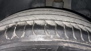 Used 2015 Hyundai Creta [2015-2018] 1.6 SX (O) Diesel Manual tyres LEFT REAR TYRE TREAD VIEW