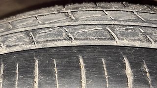 Used 2019 Maruti Suzuki Alto 800 Vxi Petrol Manual tyres LEFT FRONT TYRE TREAD VIEW