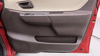 Used 2012 Maruti Suzuki Estilo [2009-2014] LXi Petrol Manual top_features Door pockets
