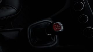 Used 2018 Hyundai Grand i10 [2017-2020] Sportz 1.2 Kappa VTVT Dual Tone Petrol Manual interior GEAR  KNOB VIEW