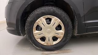 Used 2011 Maruti Suzuki Swift [2007-2011] VDi Diesel Manual tyres LEFT FRONT TYRE RIM VIEW
