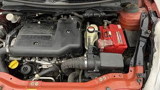 Used 2015 Maruti Suzuki Swift [2011-2017] VDi ABS Diesel Manual engine ENGINE LEFT SIDE VIEW