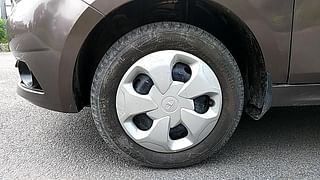 Used 2018 Tata Tiago [2016-2020] XTA Petrol Automatic tyres LEFT FRONT TYRE RIM VIEW