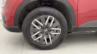 Used 2022 Hyundai Venue S Plus 1.5 CRDi Diesel Manual tyres LEFT FRONT TYRE RIM VIEW