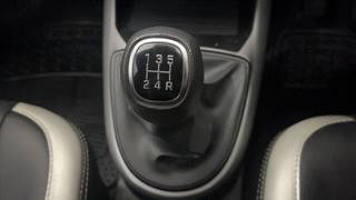 Used 2019 Hyundai Grand i10 Nios Asta 1.2 Kappa VTVT Petrol Manual interior GEAR  KNOB VIEW