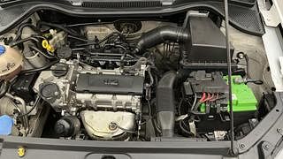 Used 2015 Volkswagen Polo [2015-2019] Comfortline 1.2L (P) Petrol Manual engine ENGINE LEFT SIDE VIEW