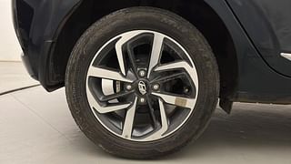 Used 2022 Hyundai Grand i10 Nios Sportz 1.2 Kappa VTVT Dual Tone Petrol Manual tyres RIGHT REAR TYRE RIM VIEW