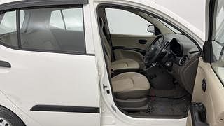 Used 2015 Hyundai i10 [2010-2016] Magna Petrol Petrol Manual interior RIGHT SIDE FRONT DOOR CABIN VIEW