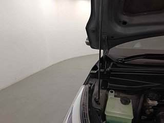 Used 2017 Hyundai Creta [2015-2018] 1.6 SX (O) Diesel Manual engine ENGINE RIGHT SIDE HINGE & APRON VIEW