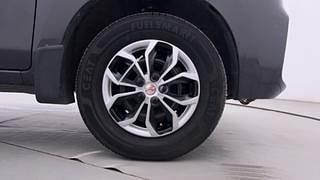 Used 2022 Maruti Suzuki Alto 800 Lxi (O) Petrol Manual tyres RIGHT FRONT TYRE RIM VIEW