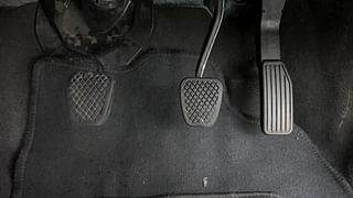 Used 2017 Honda WR-V [2017-2020] VX i-VTEC Petrol Manual interior PEDALS VIEW