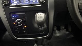 Used 2018 Mahindra KUV100 NXT K8 6 STR Dual Tone Petrol Manual interior GEAR  KNOB VIEW