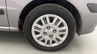 Used 2014 Hyundai Santro Xing [2007-2014] GLS Petrol Manual tyres RIGHT FRONT TYRE RIM VIEW