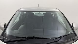 Used 2011 Maruti Suzuki Swift [2011-2017] VXi Petrol Manual exterior FRONT WINDSHIELD VIEW