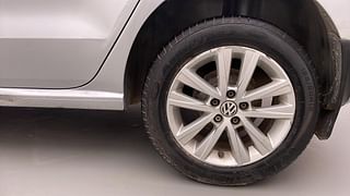 Used 2013 Volkswagen Polo [2010-2014] Highline1.2L (P) Petrol Manual tyres LEFT REAR TYRE RIM VIEW