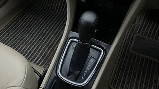 Used 2017 maruti-suzuki Ciaz Alpha Petrol AT Petrol Automatic interior GEAR  KNOB VIEW