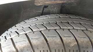 Used 2015 Maruti Suzuki Ritz [2012-2017] Zxi Petrol Manual tyres RIGHT FRONT TYRE TREAD VIEW