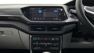 Used 2022 Volkswagen Taigun Topline 1.0 TSI MT Petrol Manual interior MUSIC SYSTEM & AC CONTROL VIEW