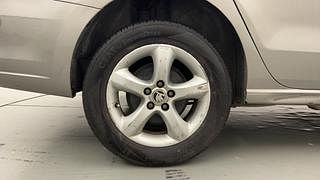 Used 2013 Skoda Rapid [2011-2016] Elegance Diesel MT Diesel Manual tyres RIGHT REAR TYRE RIM VIEW