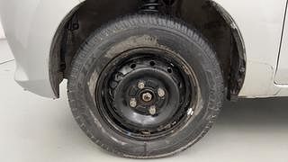 Used 2014 Maruti Suzuki Alto 800 [2012-2016] Lxi Petrol Manual tyres LEFT FRONT TYRE RIM VIEW