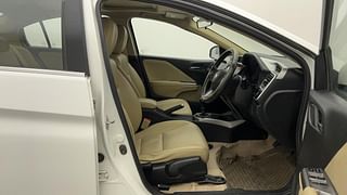 Used 2016 Honda City [2014-2017] VX (O) Diesel Diesel Manual interior RIGHT SIDE FRONT DOOR CABIN VIEW
