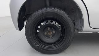 Used 2012 Toyota Etios Liva [2010-2017] G Petrol Manual tyres RIGHT REAR TYRE RIM VIEW