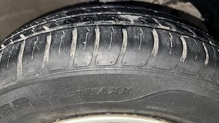 Used 2018 Maruti Suzuki Dzire [2017-2020] VXI AMT Petrol Automatic tyres RIGHT FRONT TYRE TREAD VIEW