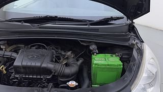 Used 2011 Hyundai i10 [2010-2016] Era Petrol Petrol Manual engine ENGINE LEFT SIDE HINGE & APRON VIEW