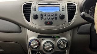 Used 2014 hyundai i10 Sportz 1.1 Petrol Petrol Manual interior MUSIC SYSTEM & AC CONTROL VIEW
