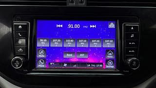 Used 2018 Mahindra Marazzo M6 Diesel Manual top_features Integrated (in-dash) music system