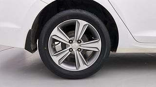 Used 2018 Hyundai Verna [2017-2020] 1.6 CRDI SX (O) Diesel Manual tyres RIGHT REAR TYRE RIM VIEW