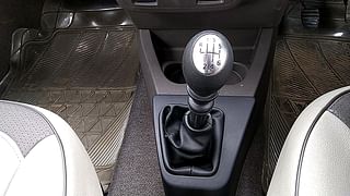 Used 2015 Renault Lodgy [2015-2019] 110 PS RXZ 7 STR Diesel Manual interior GEAR  KNOB VIEW