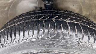 Used 2017 Maruti Suzuki Wagon R 1.0 [2010-2019] VXi Petrol Manual tyres RIGHT FRONT TYRE TREAD VIEW