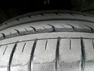 Used 2022 Honda Jazz ZX Petrol Manual tyres RIGHT FRONT TYRE TREAD VIEW
