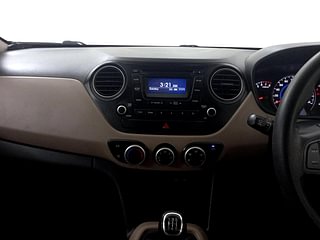 Used 2015 Hyundai Grand i10 [2013-2017] Sportz 1.2 Kappa VTVT Petrol Manual interior MUSIC SYSTEM & AC CONTROL VIEW